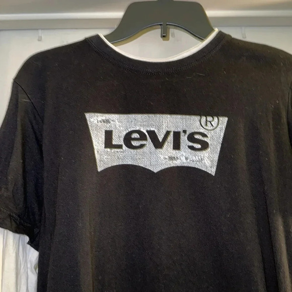 Levi’s Long Sleeve Tee - Picture 2 of 5